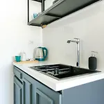 Luxury Central Suite 3 - Cozy, 3 Min Beach
